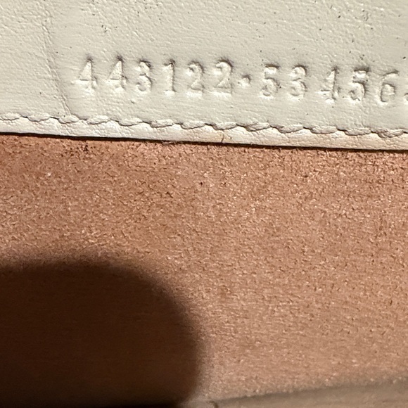 Gucci GG Marmont crossbody bag - Picture 8 of 8